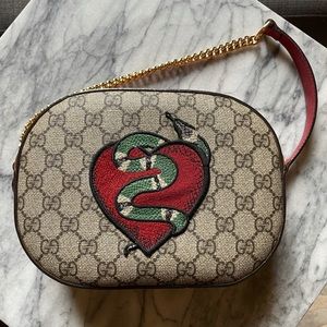 Gucci GG Supreme Monogram Kingsnake Heart